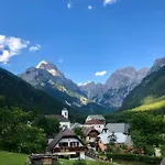 Encijan Log pod Mangartom