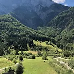 Encijan Log pod Mangartom