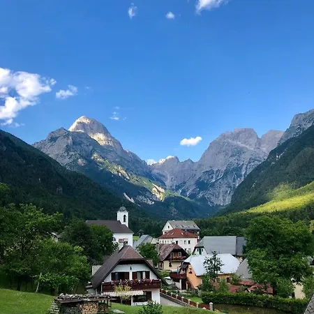 Encijan Log pod Mangartom