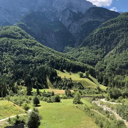Encijan Log pod Mangartom