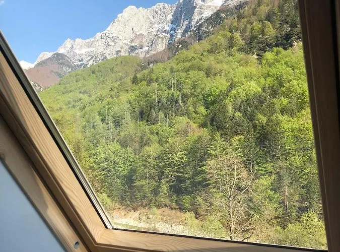 Encijan * Log pod Mangartom