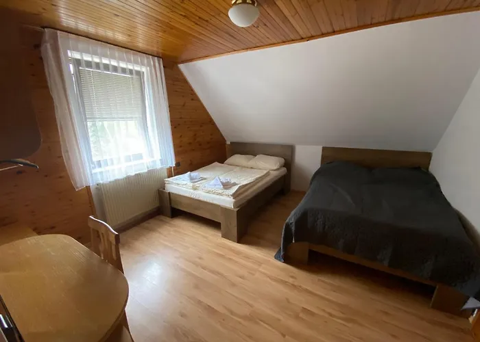 Encijan Lejlighed Log pod Mangartom